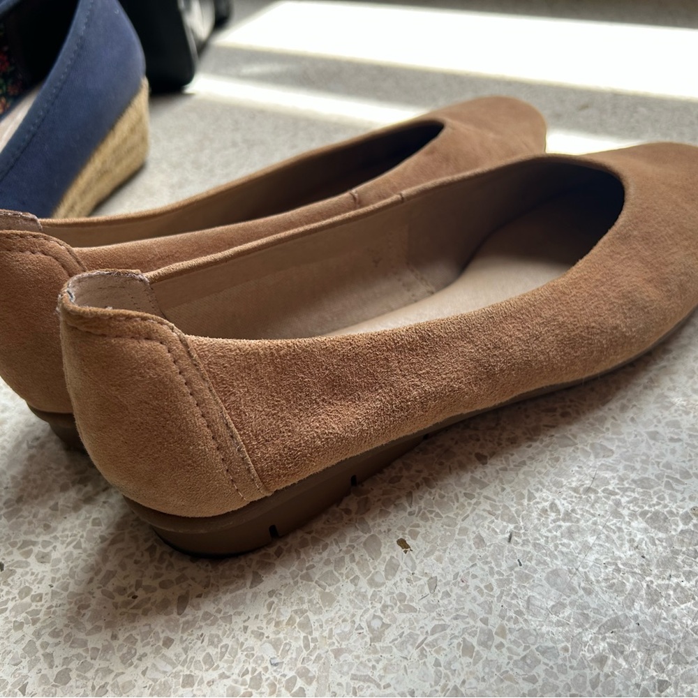 Great neutral shoes, for any occasion including office, cocktails or the museum